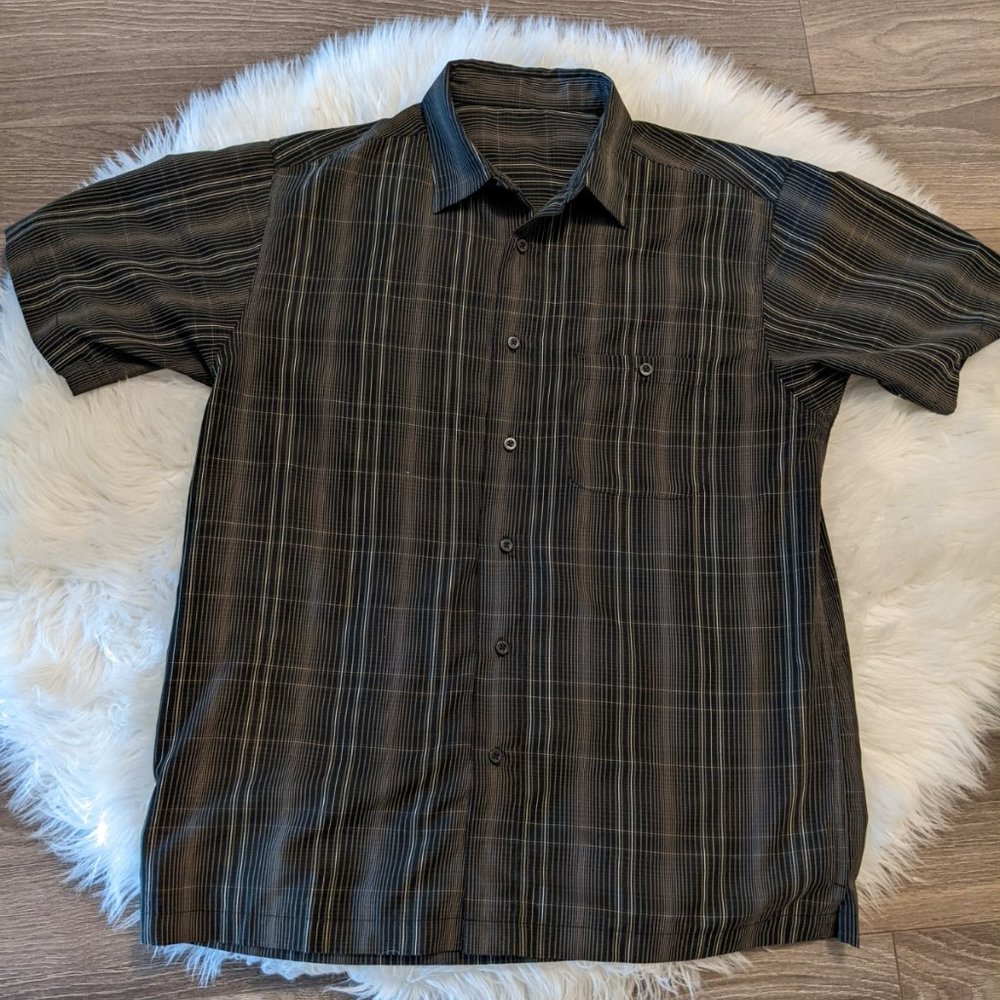 Mens XL button up Krame/Soprano Style shirt